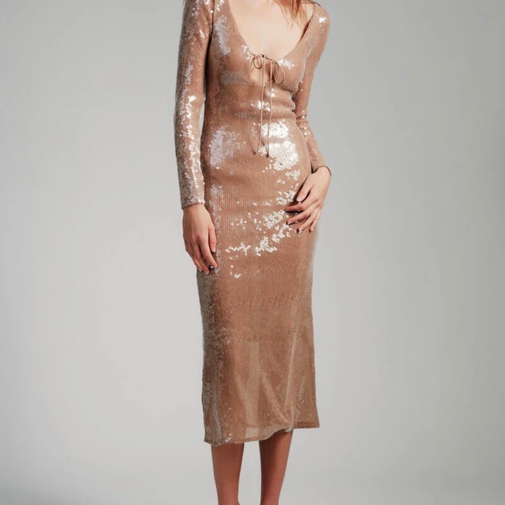 Elegant Sequin Long Sleeve Dress in Gold